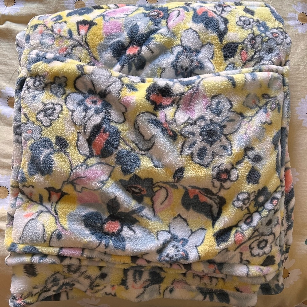 Vera Bradley Travel Blanket